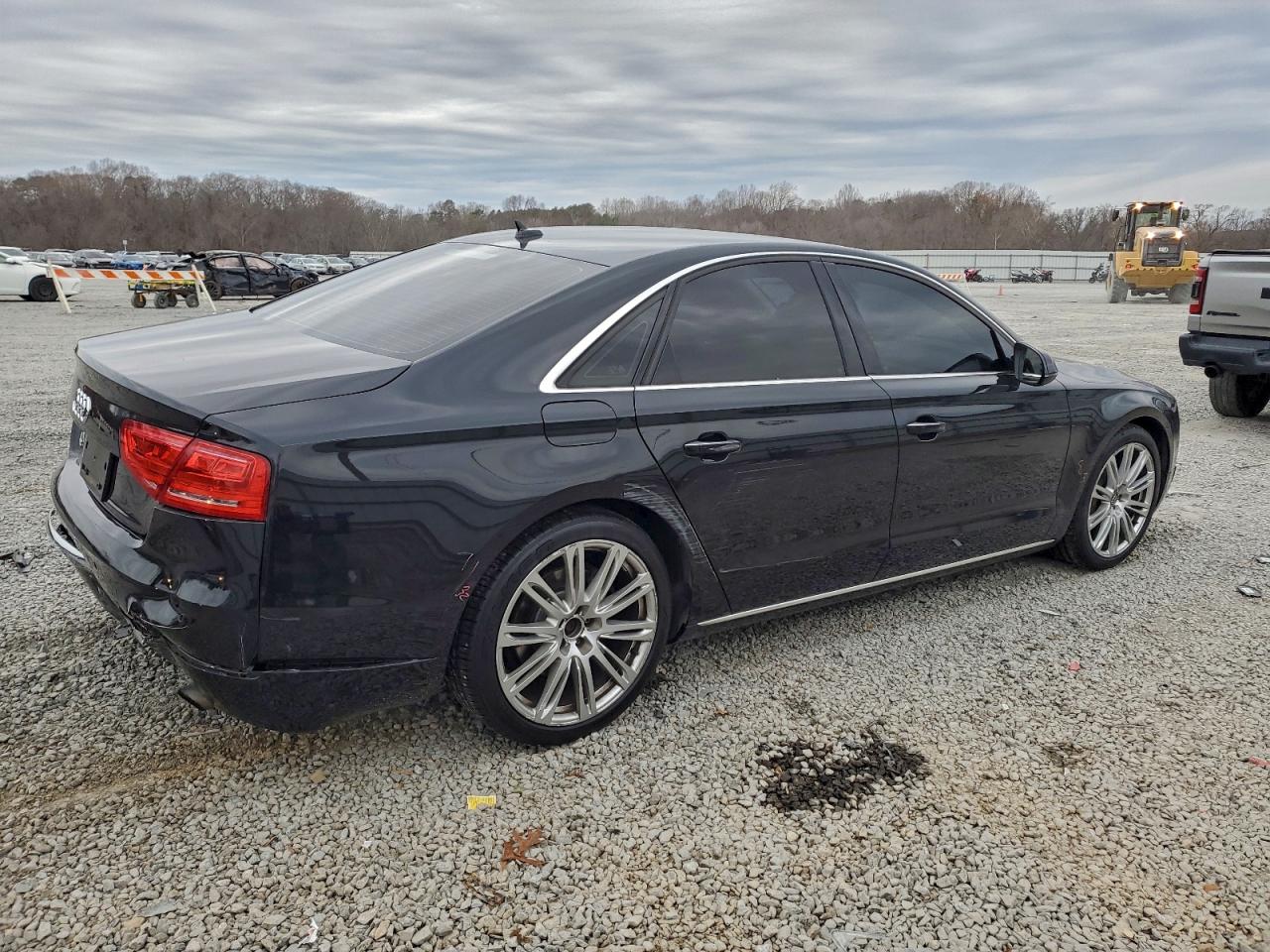 AUDI A8 QUATTRO
