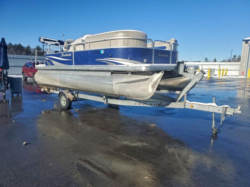 2011 SWEETWATER/GODFREY MARINE PONTOON #3310452338
