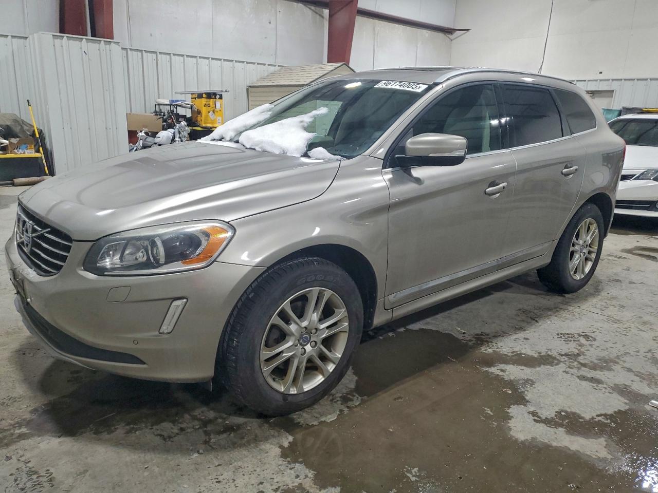 VOLVO XC60 T5 PLATINUM