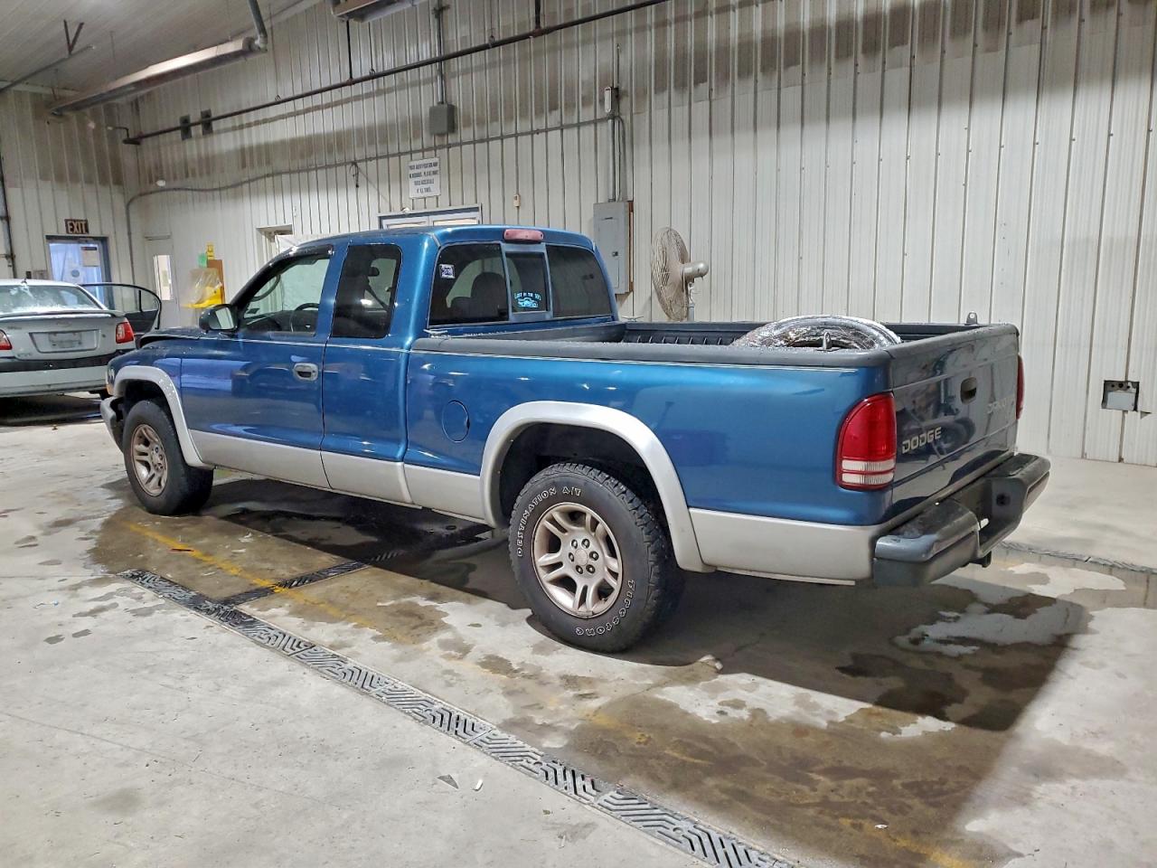 Lot #3317778070 2003 DODGE DAKOTA SXT
