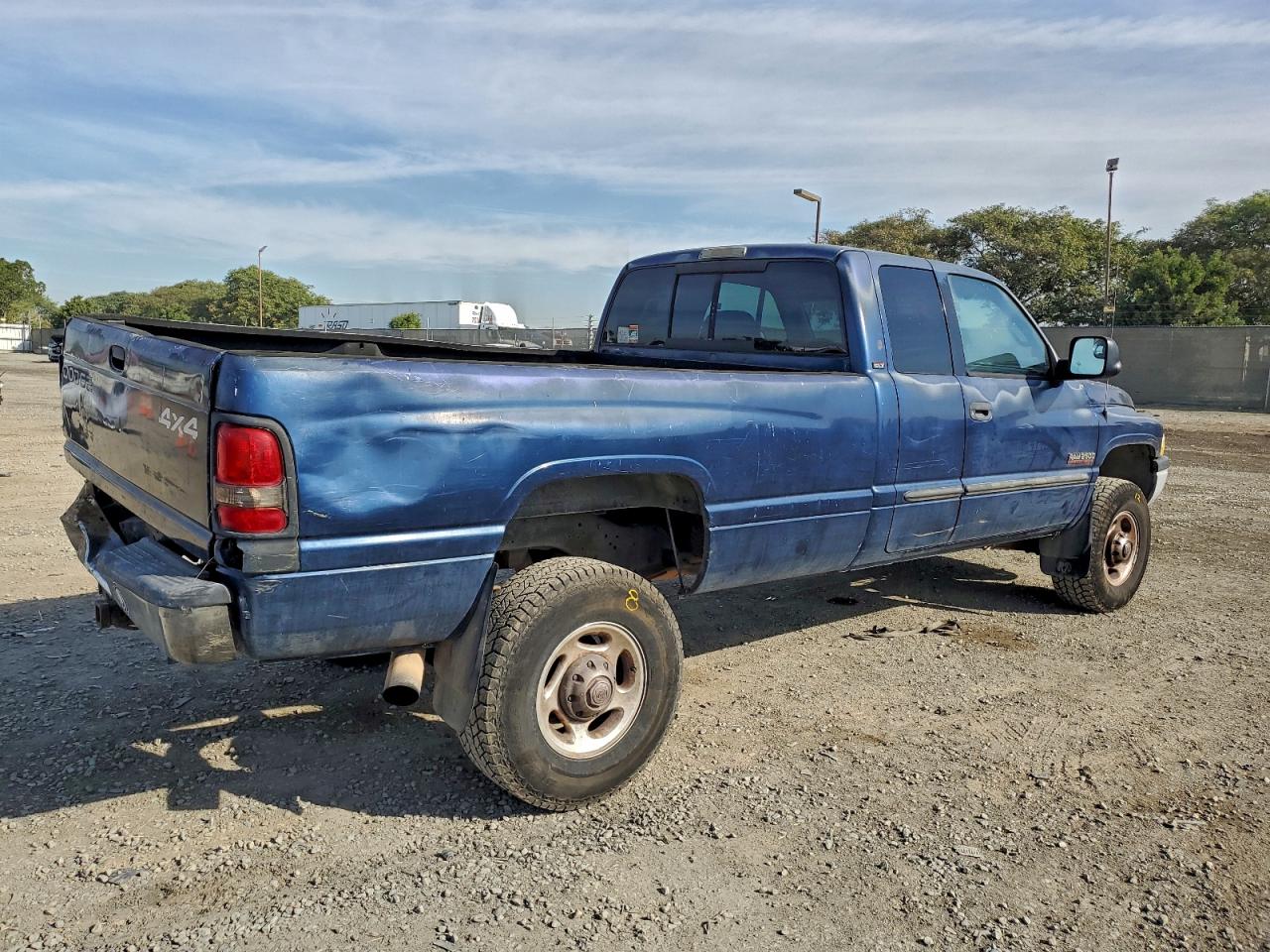 Lot #3317071997 2002 DODGE RAM 2500
