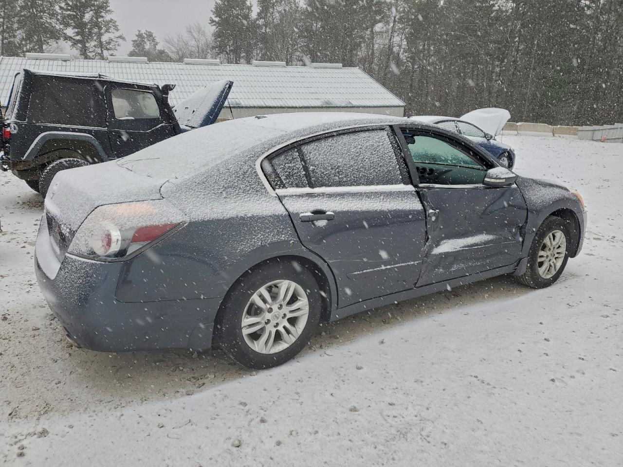 Lot #3304602504 2010 NISSAN ALTIMA S