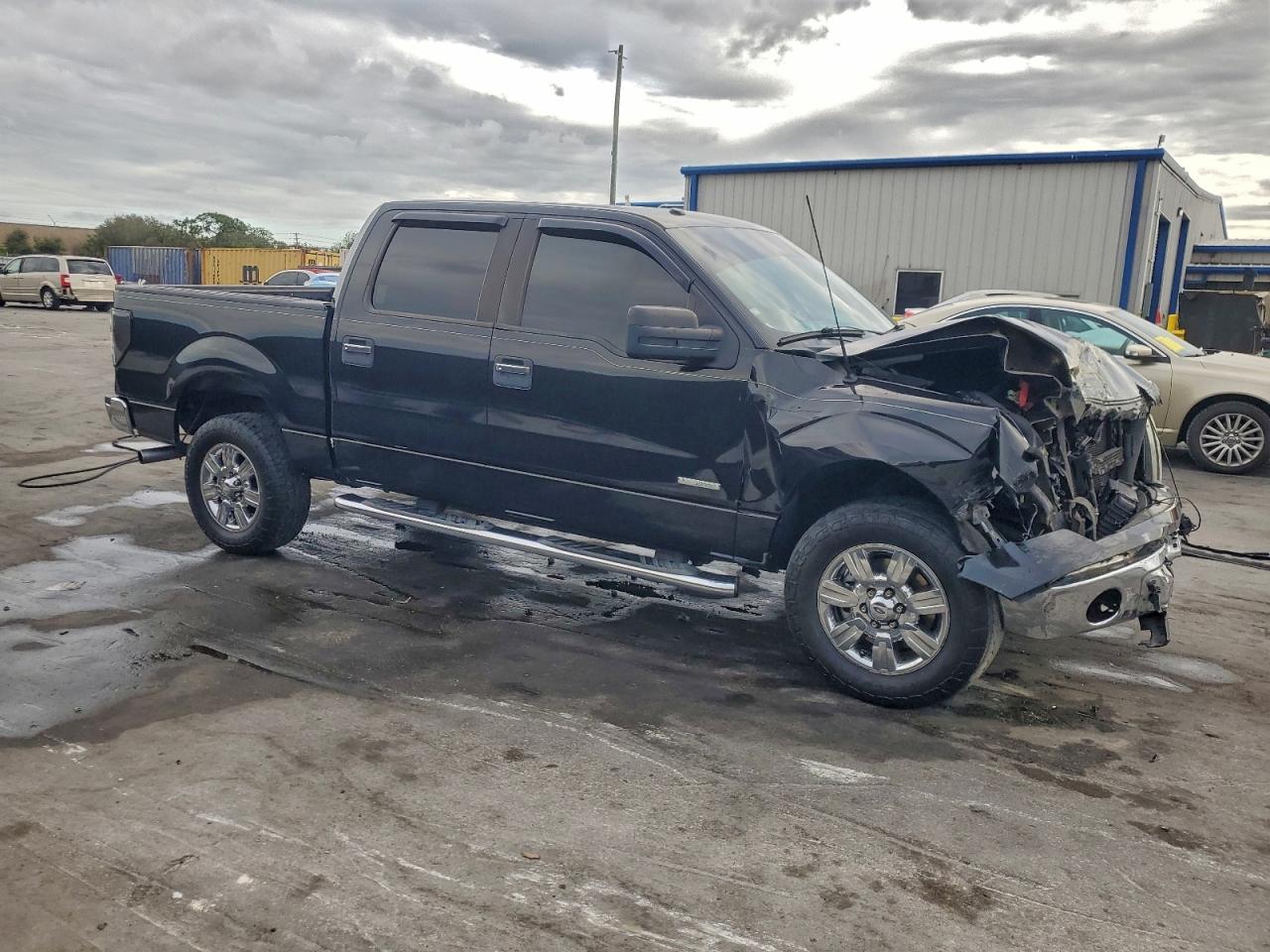 FORD F-150 SUPERCREW