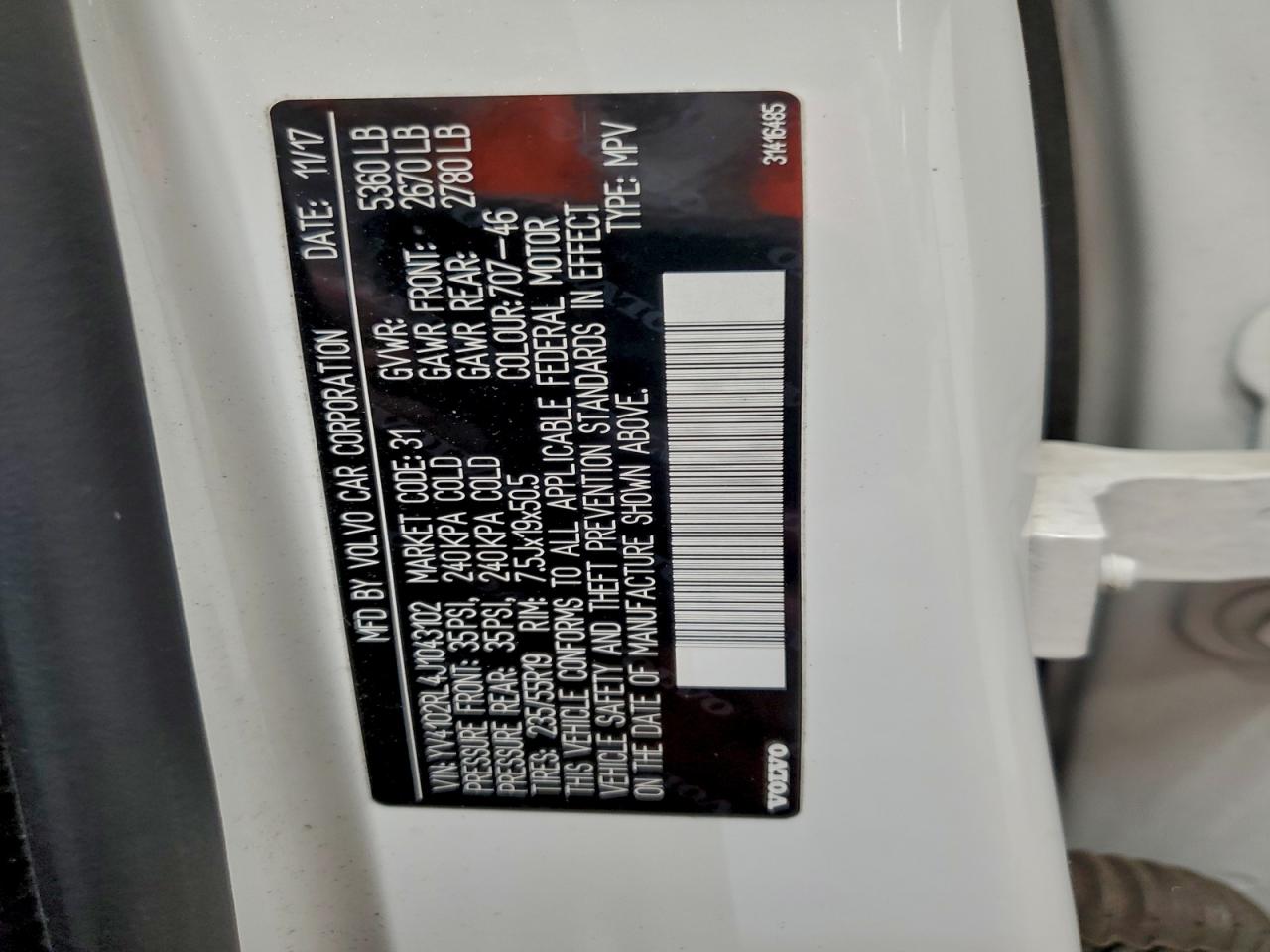 VOLVO XC60 T5 INSCRIPTION