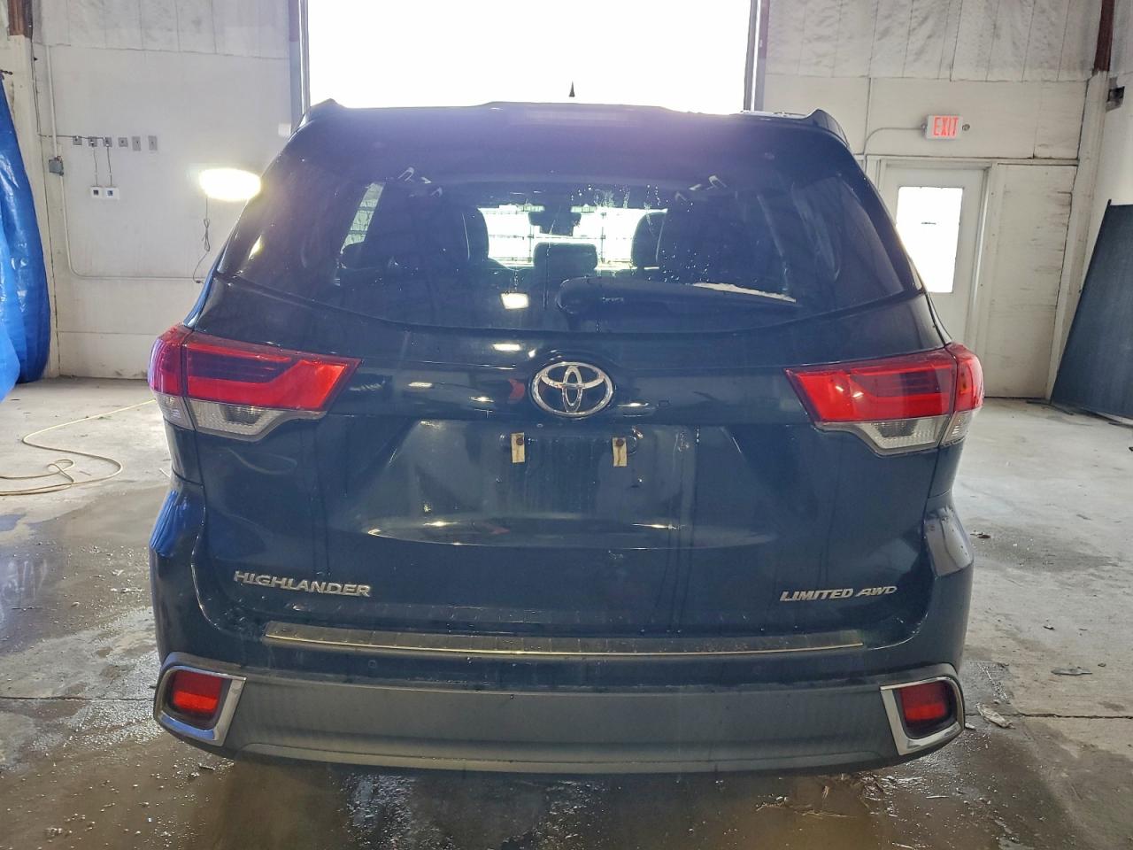 TOYOTA HIGHLANDER LIMITED