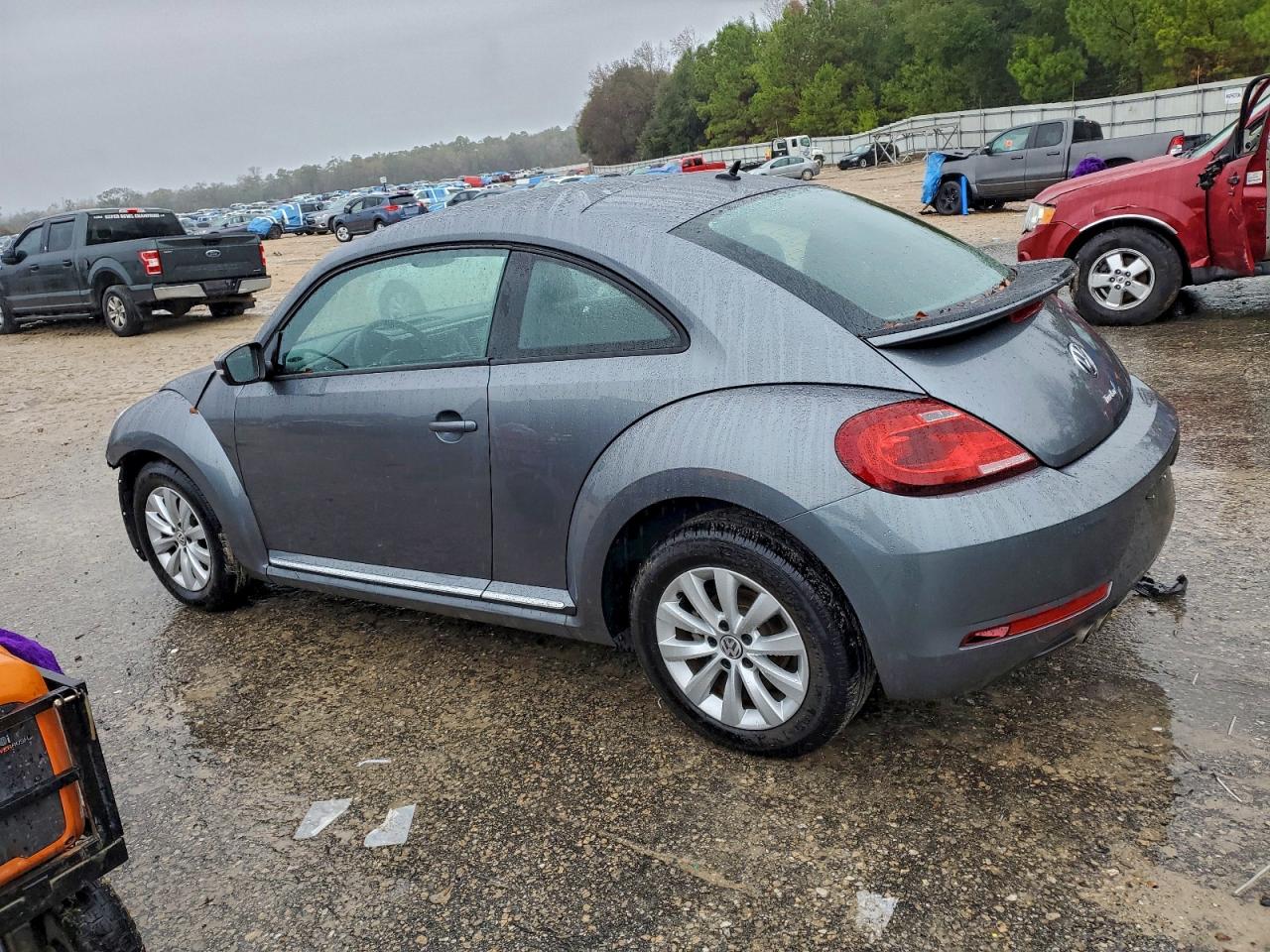 VOLKSWAGEN BEETLE S