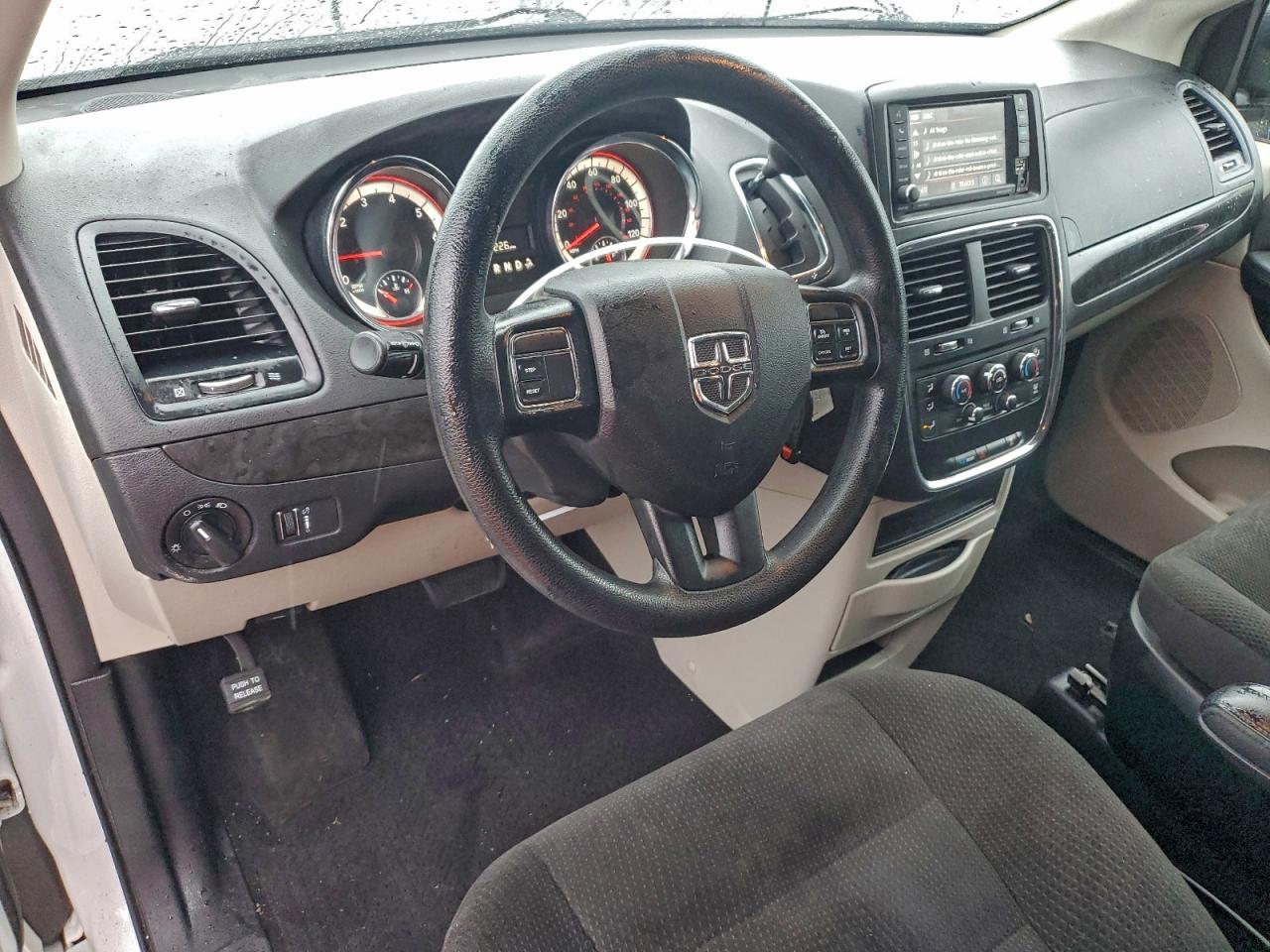 Lot #3308360276 2018 DODGE GRAND CARA