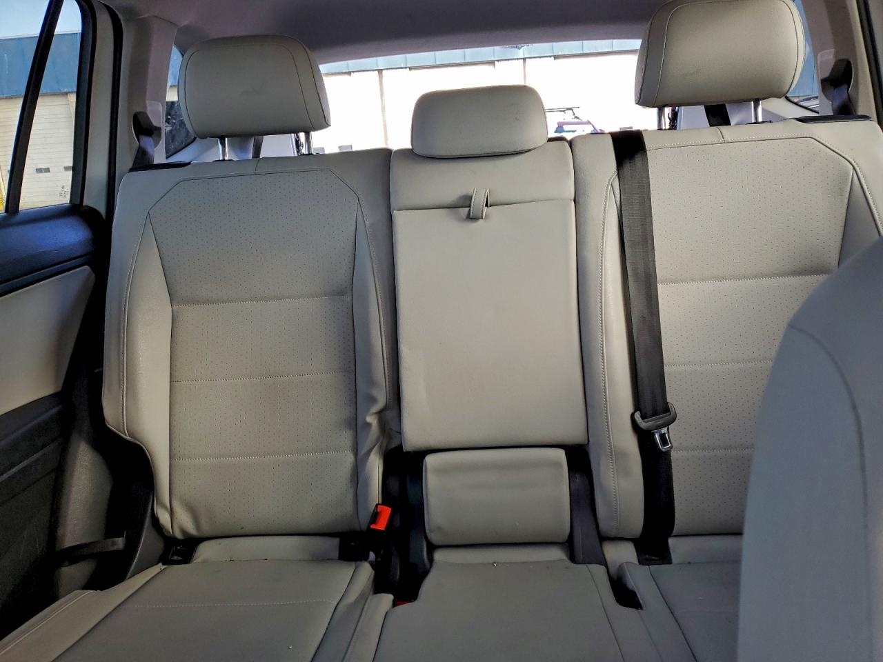 VOLKSWAGEN TIGUAN SE