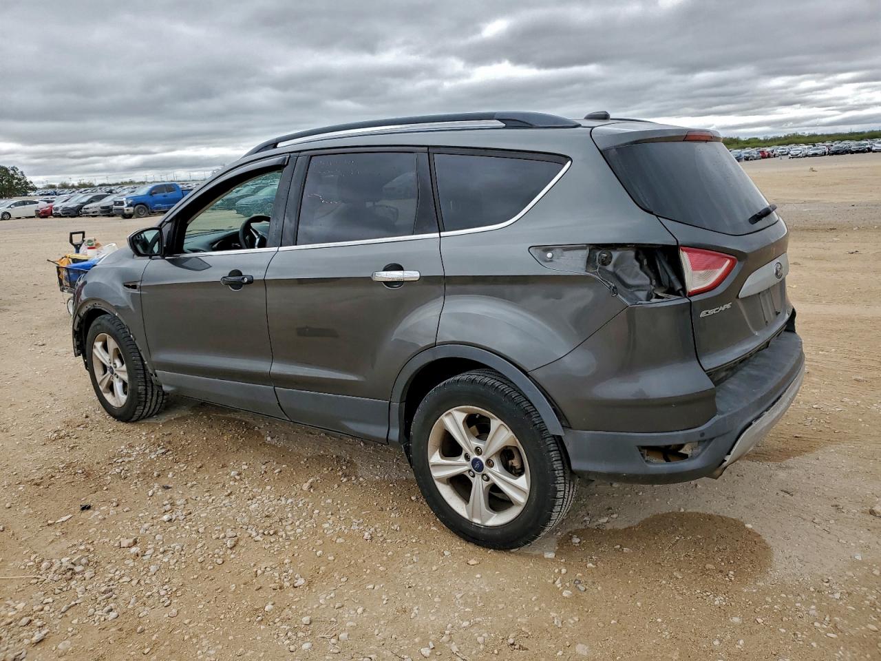 FORD ESCAPE SE