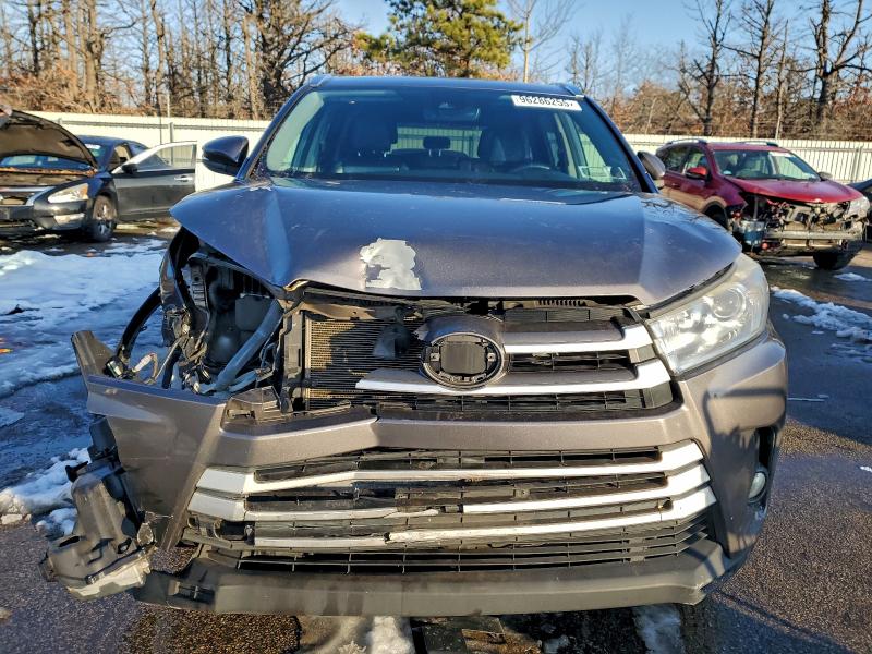 2018 TOYOTA HIGHLANDER #3318875007