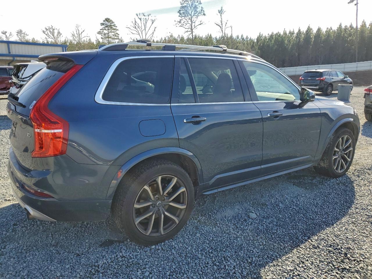 VOLVO XC90 T5 MOMENTUM