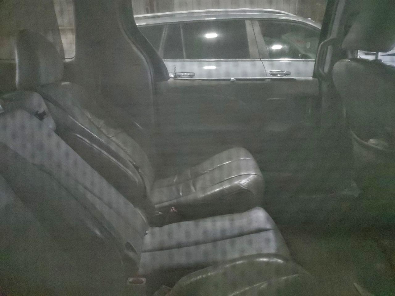 Lot #3318891920 2011 TOYOTA SIENNA XLE