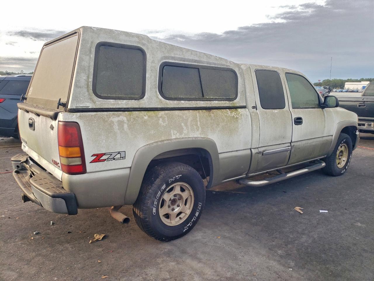 Lot #3305244016 2003 GMC NEW SIERRA