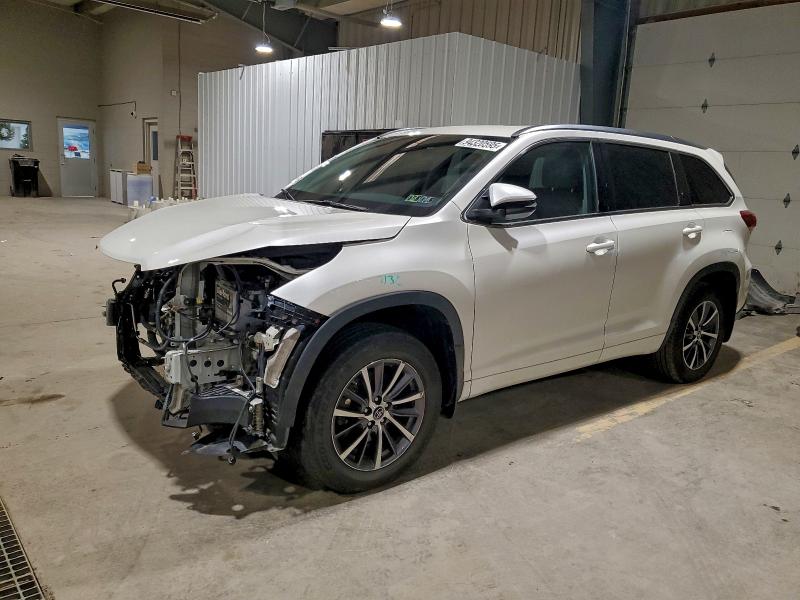 2017 TOYOTA HIGHLANDER #3301940467