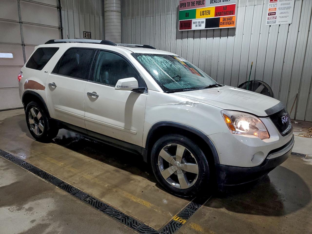 GMC ACADIA SLT-1