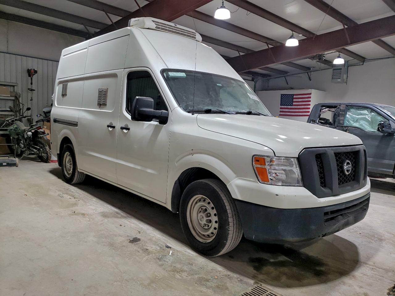 NISSAN NV2500 2500 S