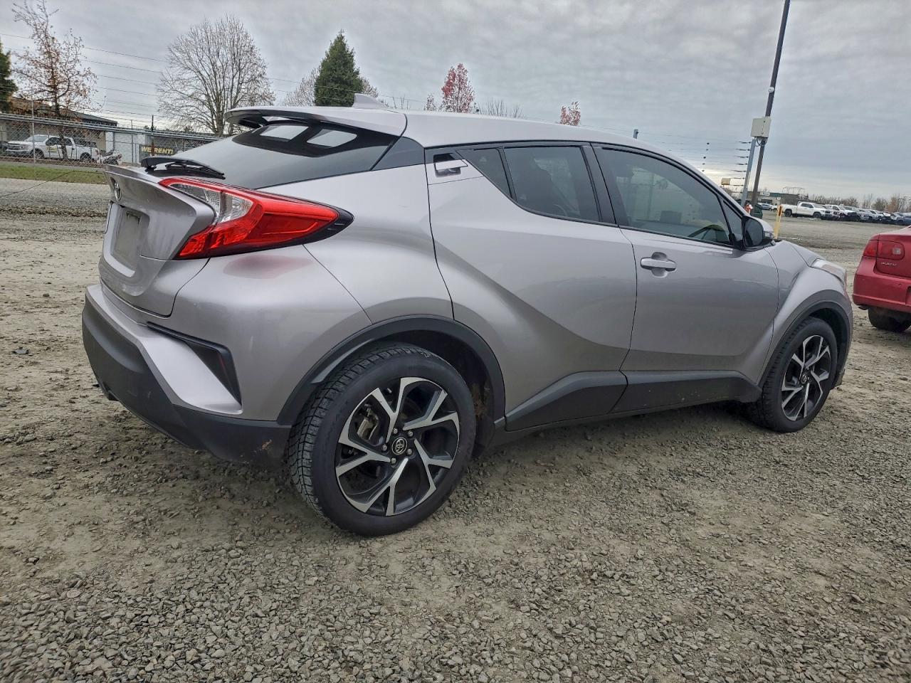 TOYOTA C-HR XLE