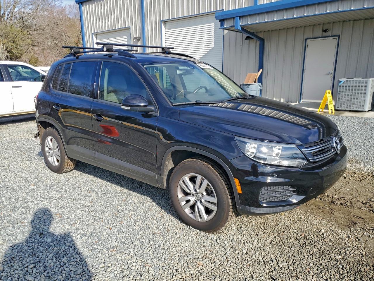 VOLKSWAGEN TIGUAN S