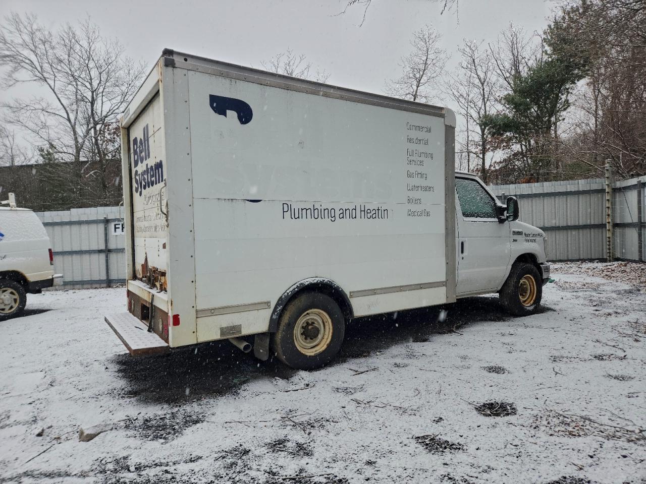 FORD ECONOLINE E350 SUPER DUTY CUTAWAY VAN