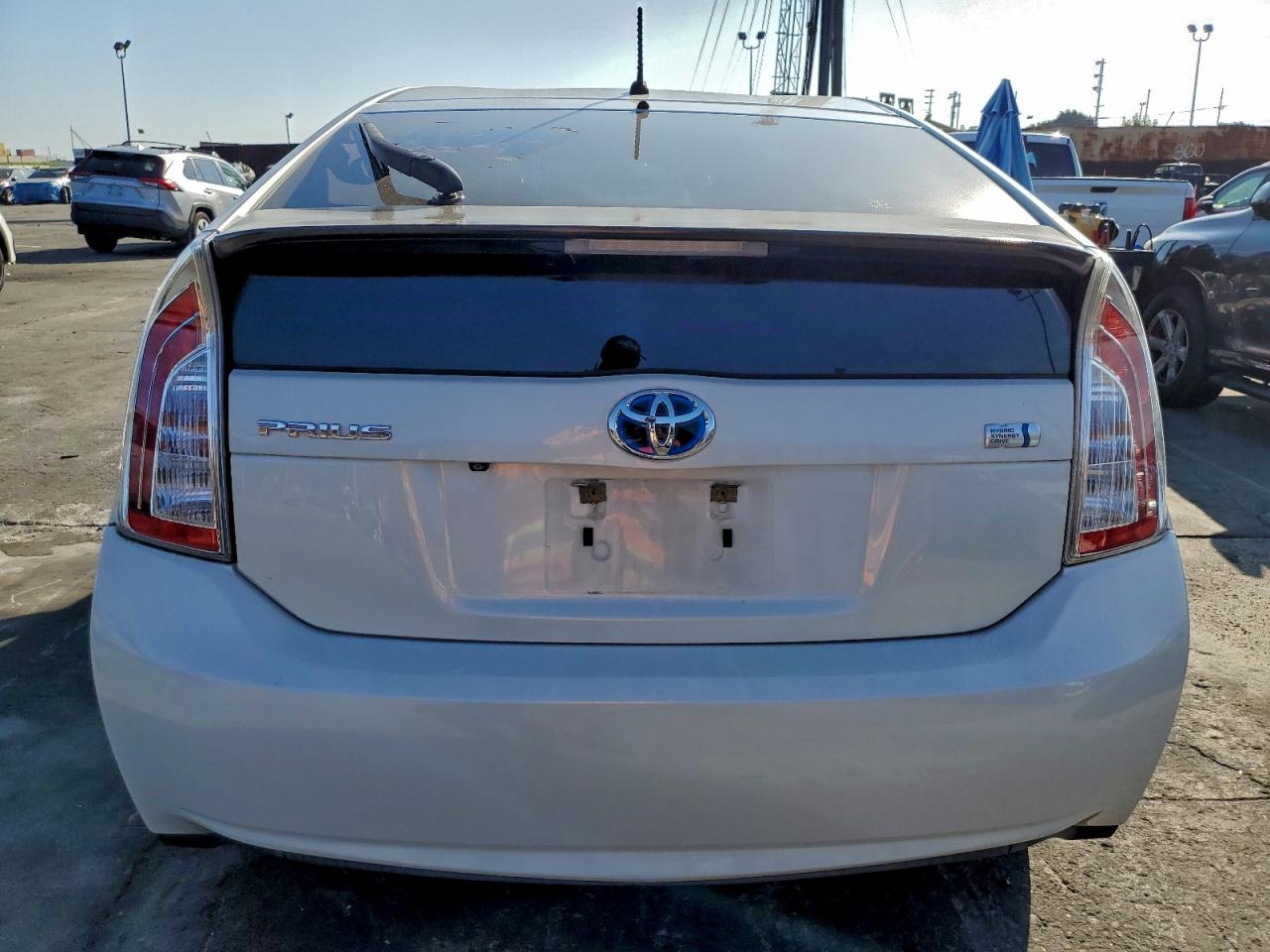 TOYOTA PRIUS