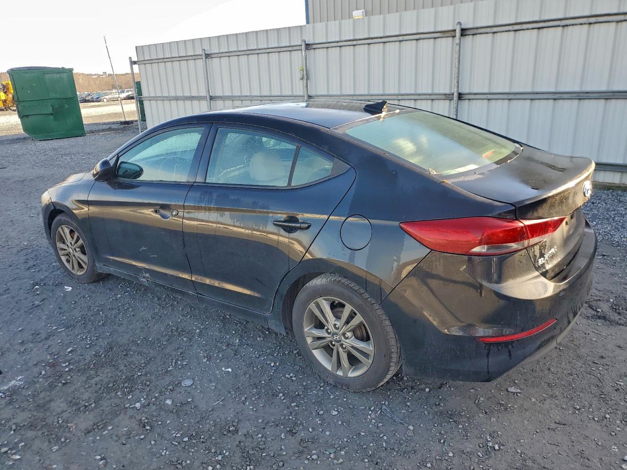 Lot #3302909107 2017 HYUNDAI ELANTRA SE