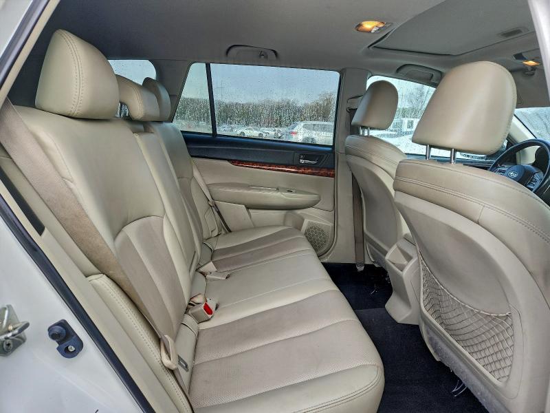 2012 SUBARU OUTBACK 2. #3302706109