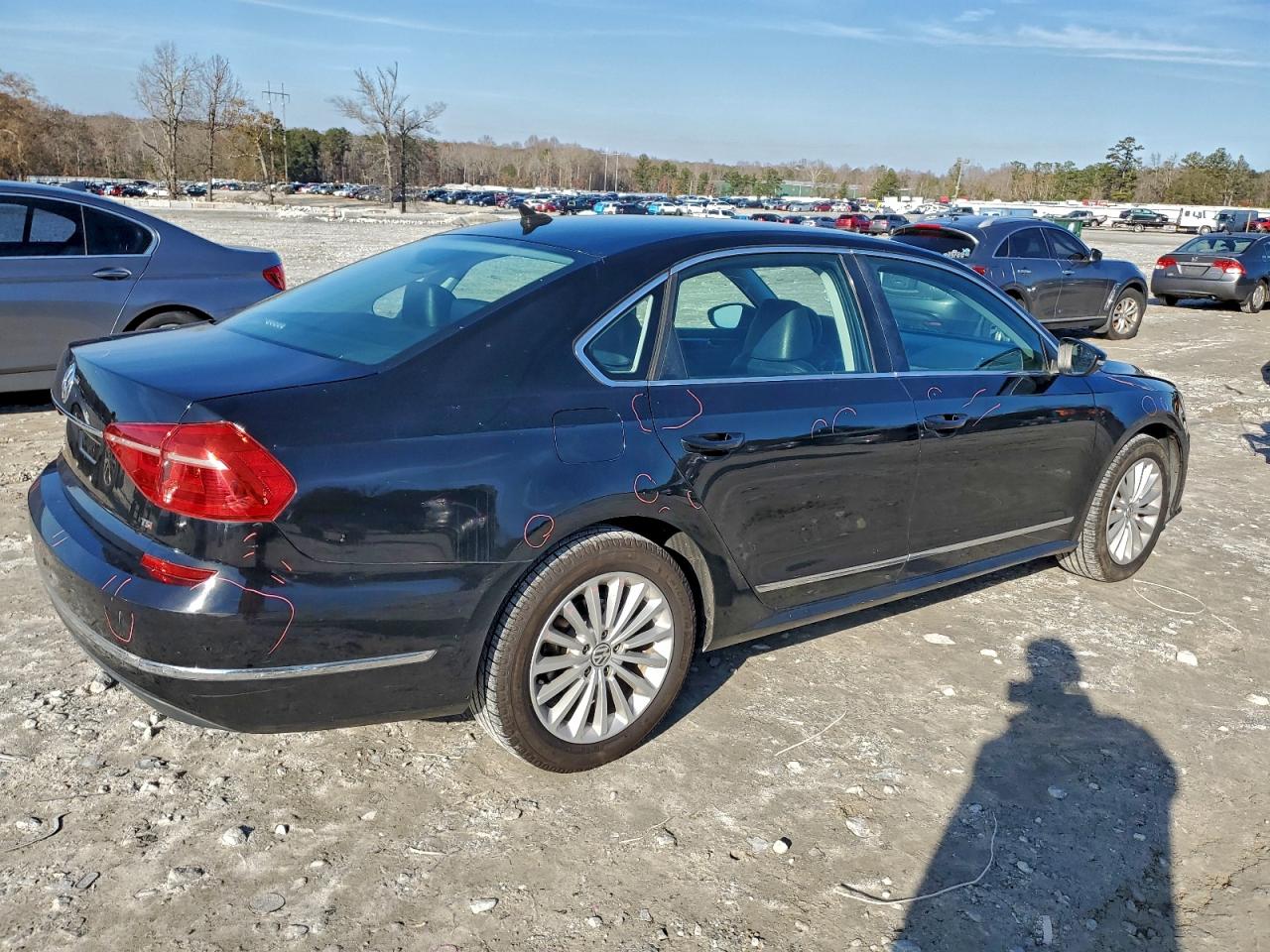 VOLKSWAGEN PASSAT SE