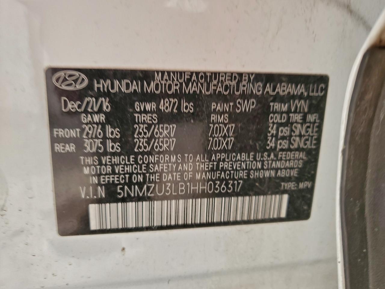 Lot #3312335772 2017 HYUNDAI SANTA FE S