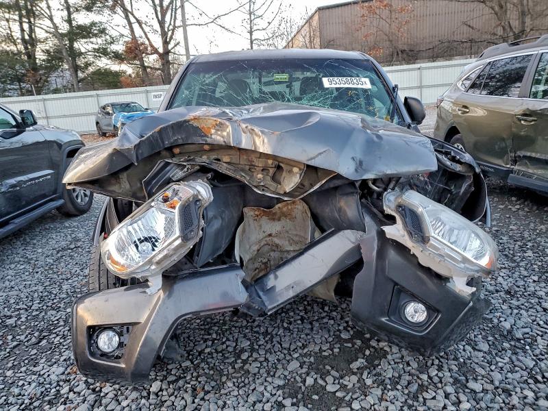 2015 TOYOTA TACOMA DOU #3304539451