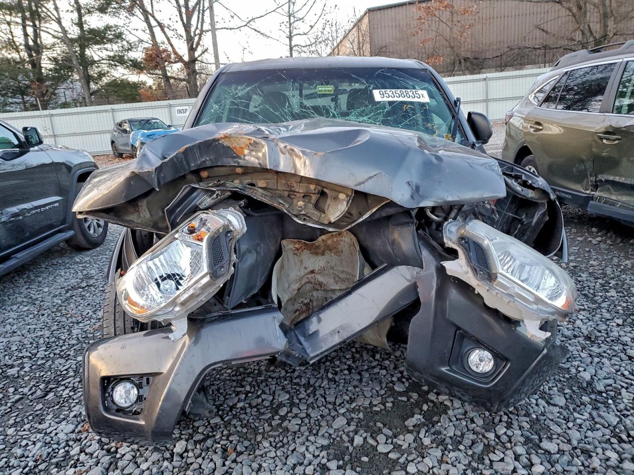 Lot #3304539451 2015 TOYOTA TACOMA DOU