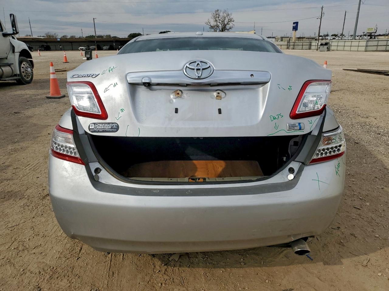 Lot #3317149990 2010 TOYOTA CAMRY HYBR