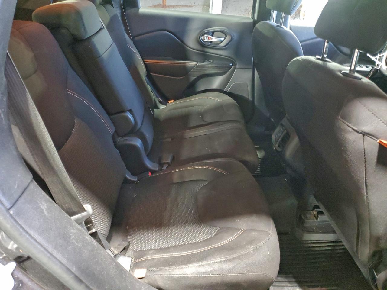 JEEP GRAND CHEROKEE LATITUDE