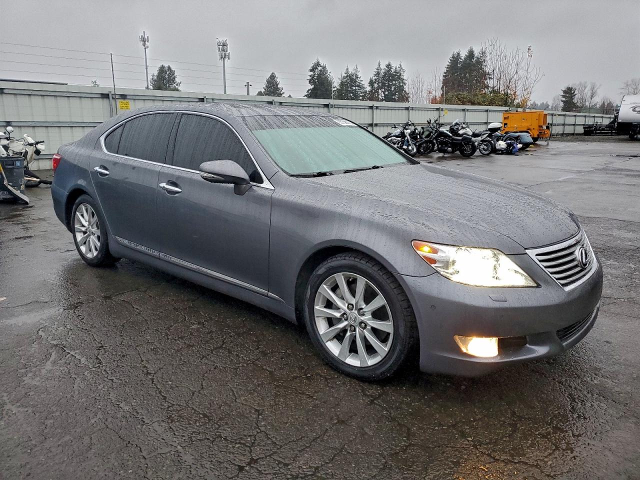 LEXUS LS 460