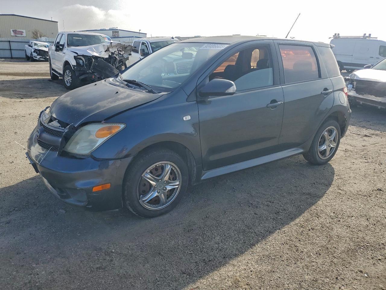 Lot #3302929641 2006 TOYOTA SCION XA