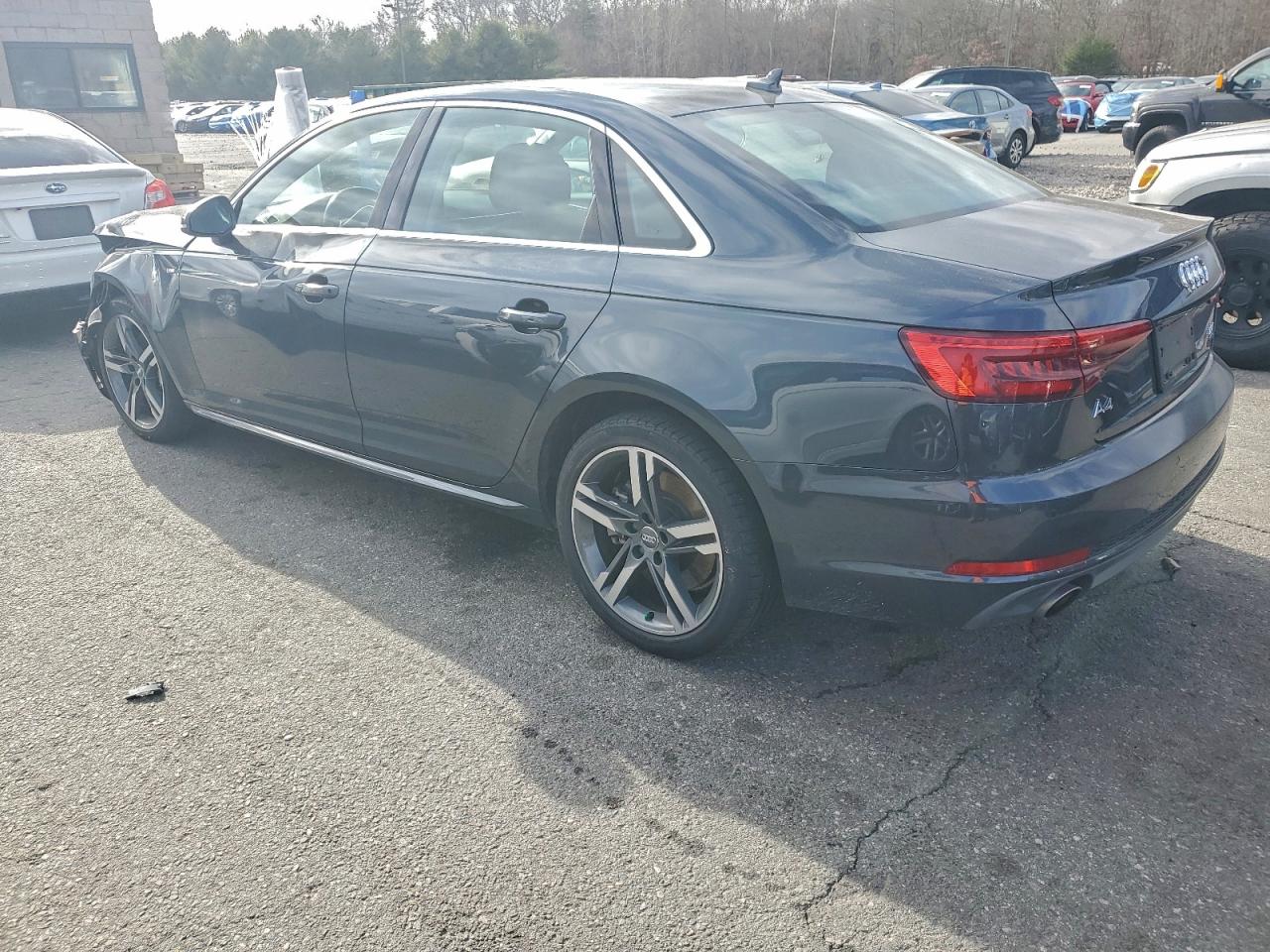 AUDI A4 PREMIUM PLUS