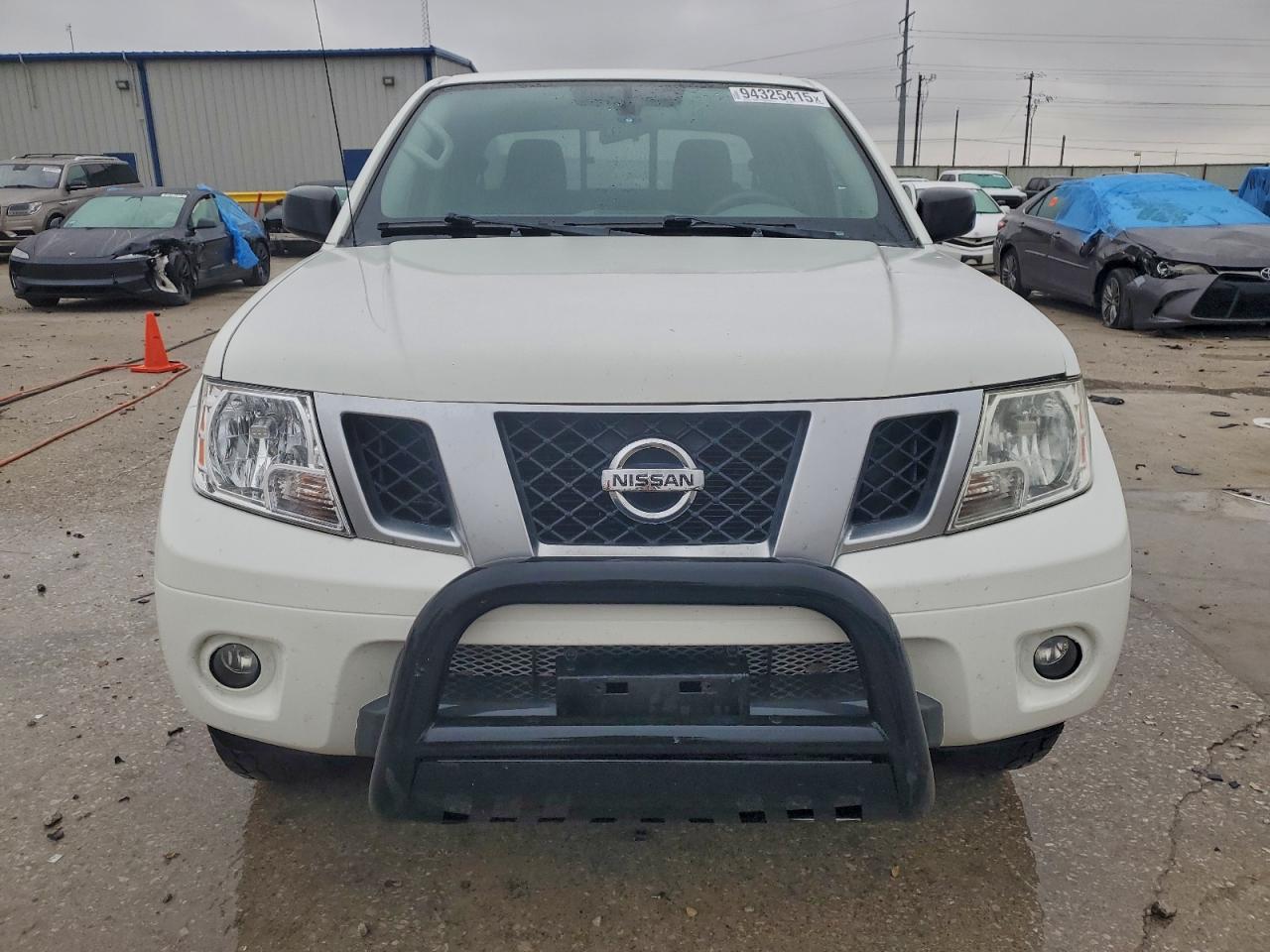 NISSAN FRONTIER S