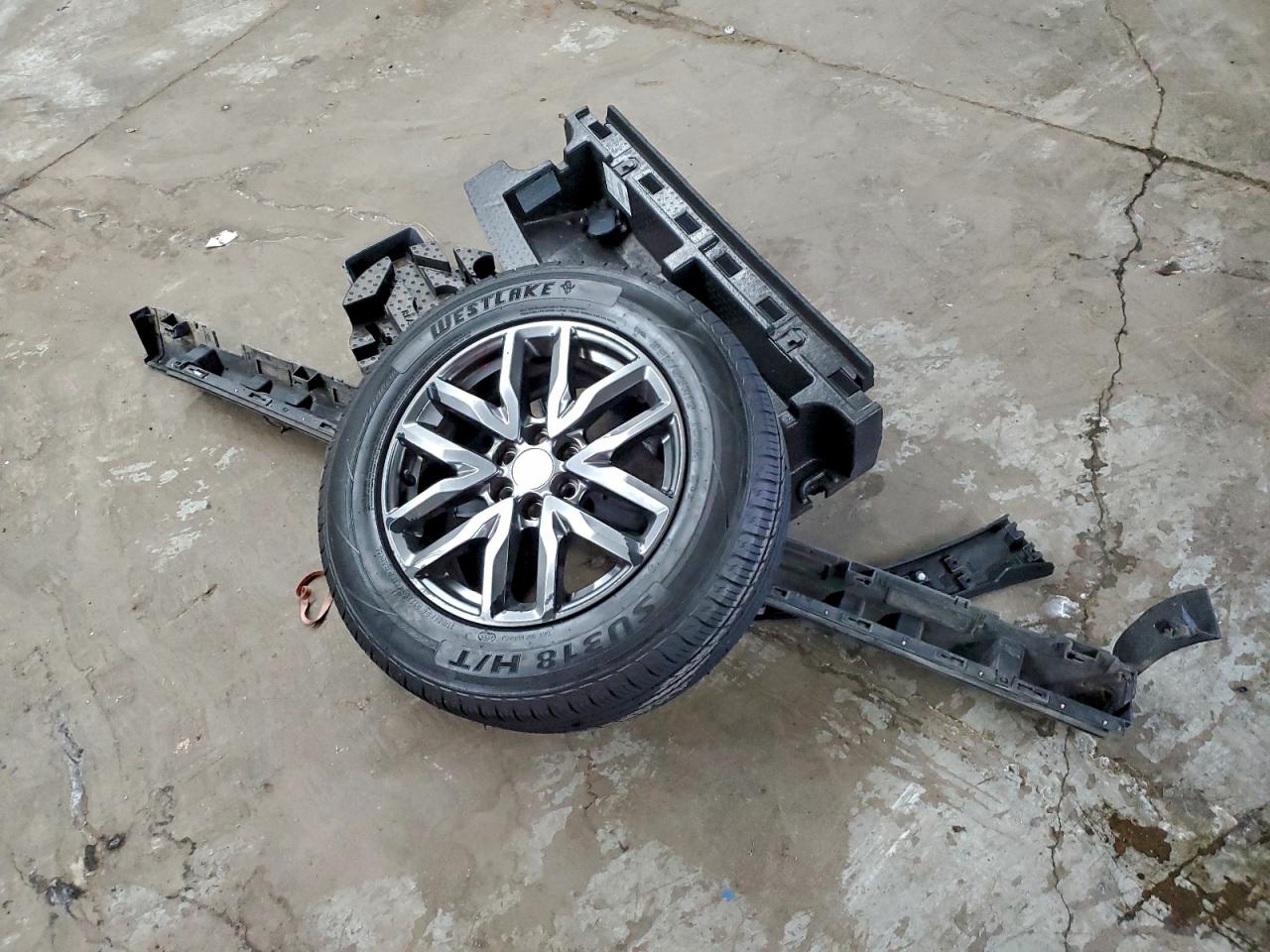 Lot #3309283626 2017 GMC ACADIA SLT