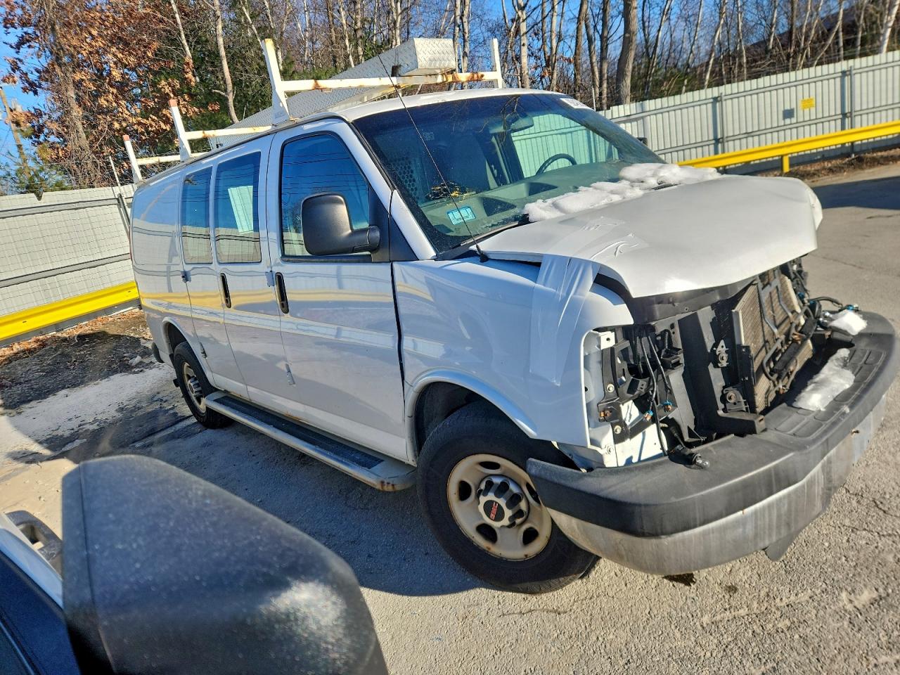 Lot #3308237158 2015 GMC SAVANA