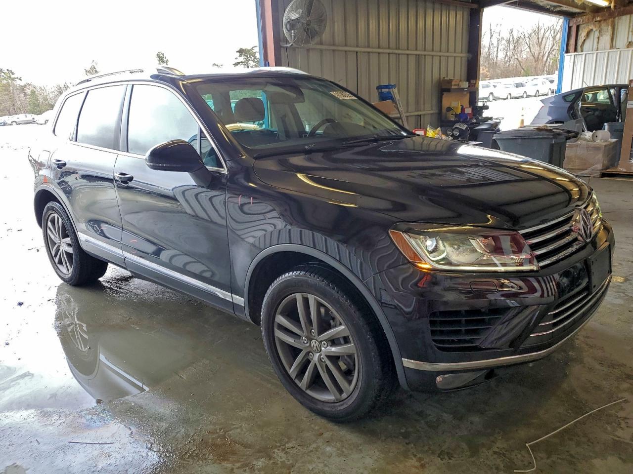 VOLKSWAGEN TOUAREG SPORT