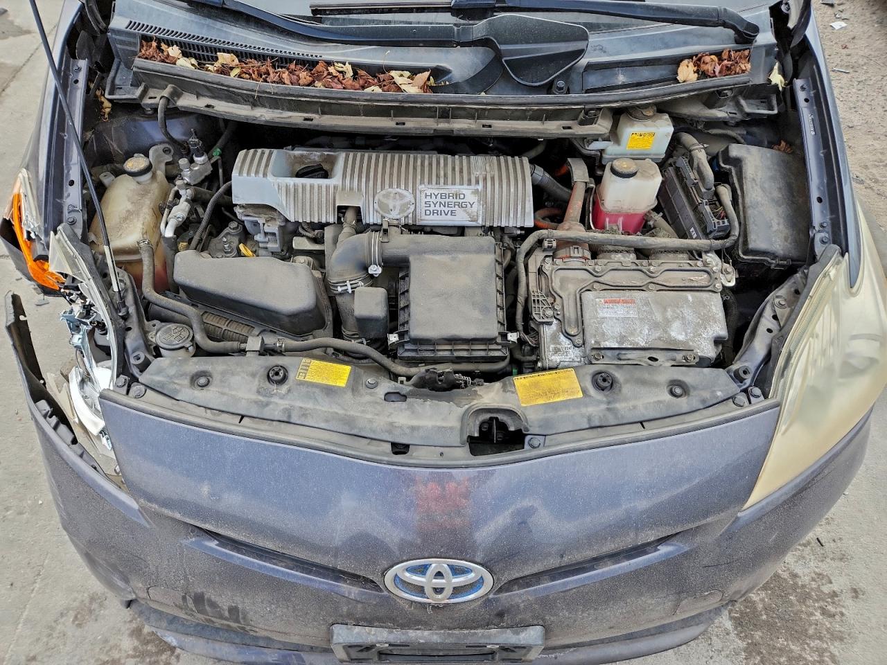 TOYOTA PRIUS