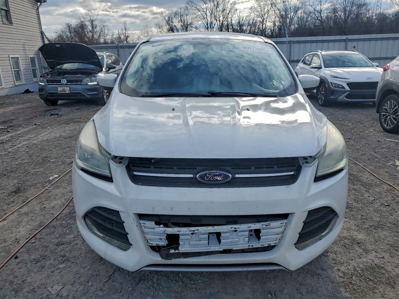 FORD ESCAPE SE