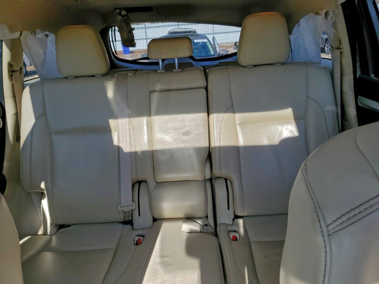 TOYOTA HIGHLANDER SE