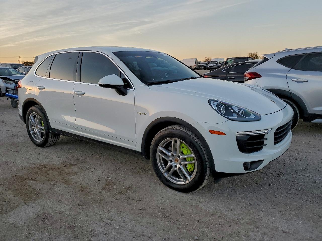 PORSCHE CAYENNE SE HYBRID