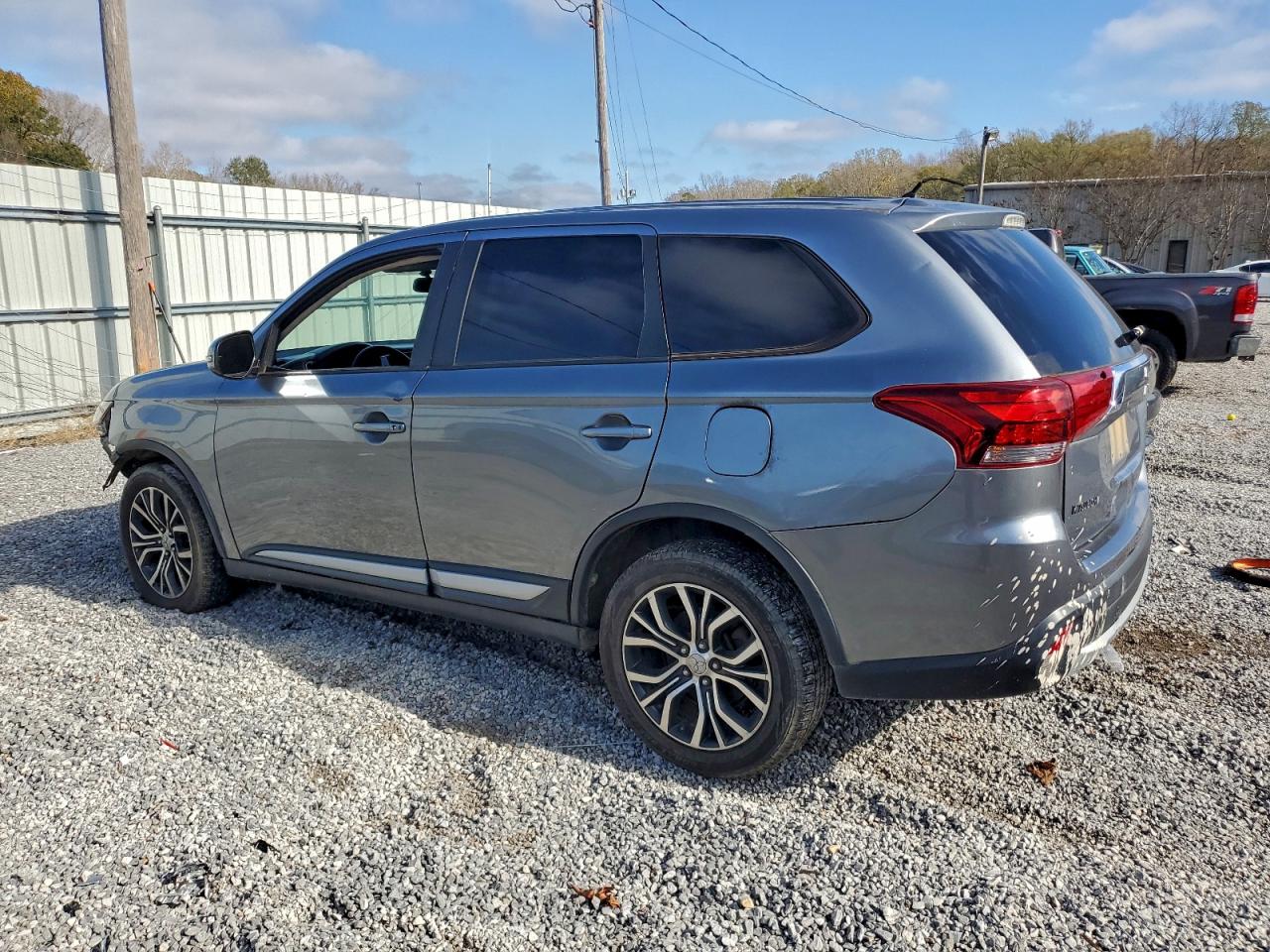 Lot #3311575753 2016 MITSUBISHI OUTLANDER