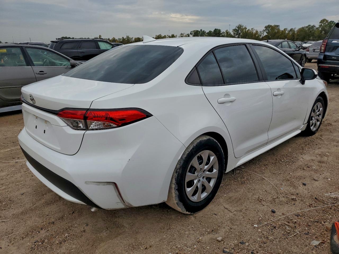 Lot #3310468097 2020 TOYOTA COROLLA LE