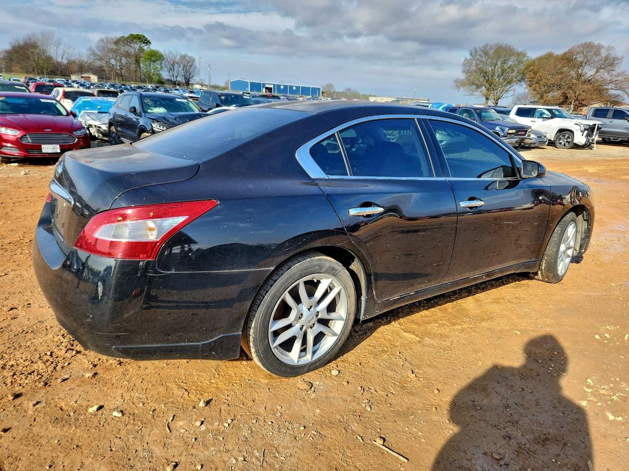 NISSAN MAXIMA S