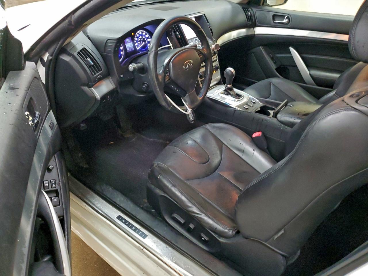 INFINITI Q60 JOURNEY