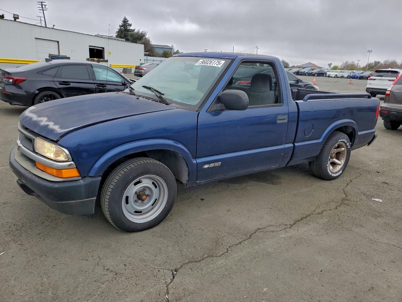 Lot #3310301067 2000 CHEVROLET S TRUCK S1