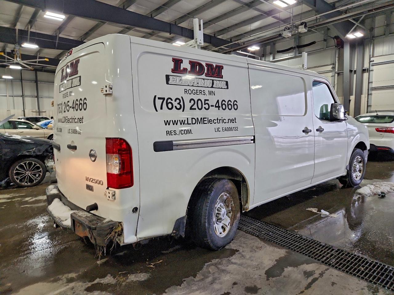 NISSAN NV2500 2500 S