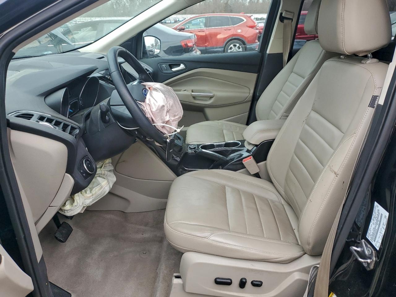 FORD ESCAPE TITANIUM